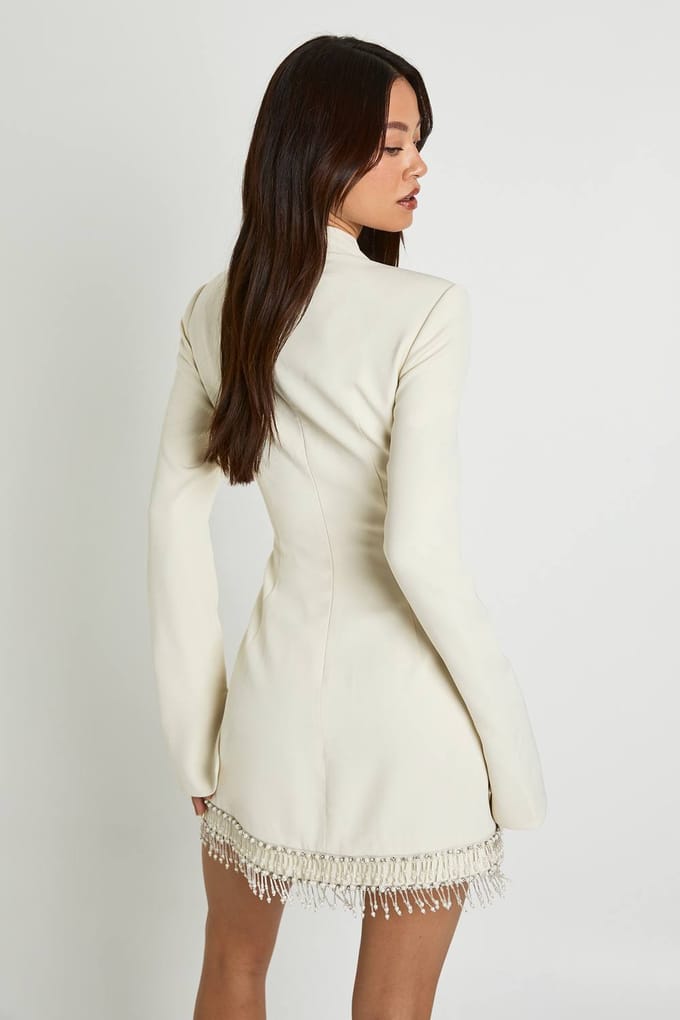 boohoo Dames Lang Gegroeid Op Nek Getailleerde Zoom Shift | Cream | Maat: 8