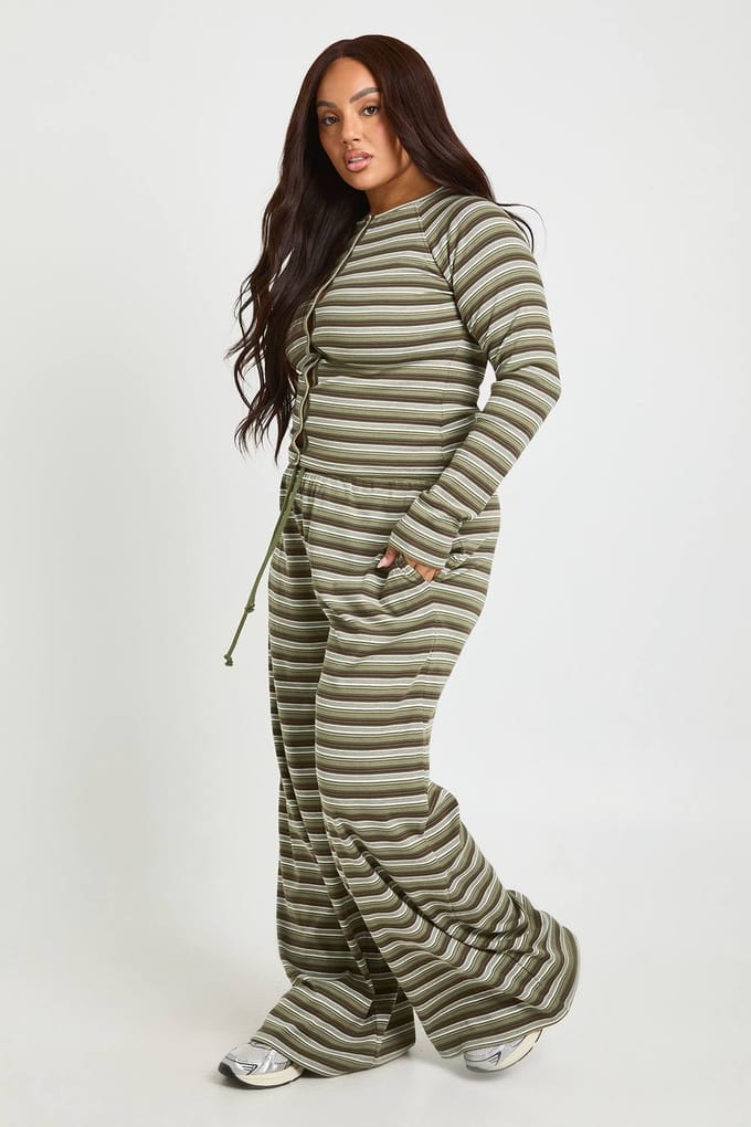 boohoo Dames Plus Gestreepte Wijdpijp Broek | Olijf | Maat: 48