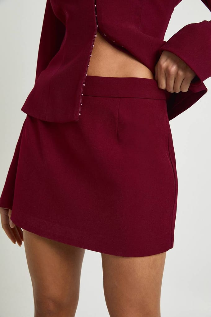 boohoo Dames Op maat gemaakte mini-rok | Wijn | Maat: 44