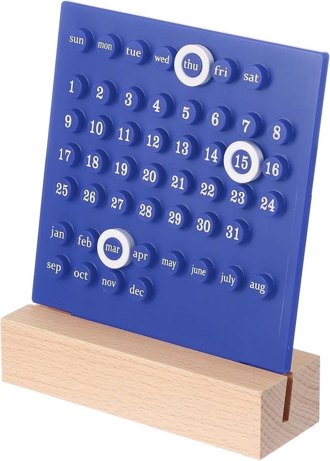 Houten Bureaukalender met Losse Blokken voor Maand en Datum