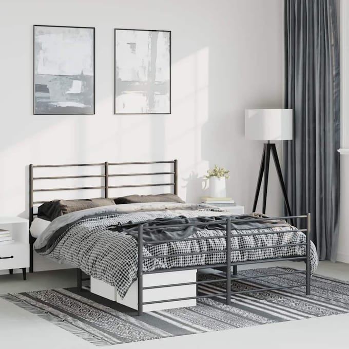 vidaXL - Bedframe - met - hoofd- - en - voeteneinde - metaal - zwart - 135x190 - cm