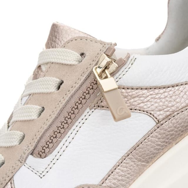 Ara - 1257702 GARDA - Lage sneakersDames sneakers - Kleur: Wit/beige - Maat: 39