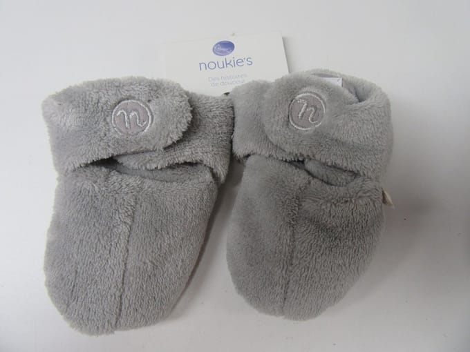 Noukie's - Schoentjes - Slofjes -  Veloudoux booties grijst -  0-3 maand   maat 16