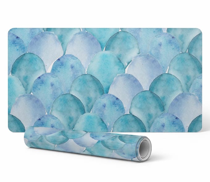 Antislip beschermmat voor op het bureau met aquarel schubbenpatroon 120x60 cm