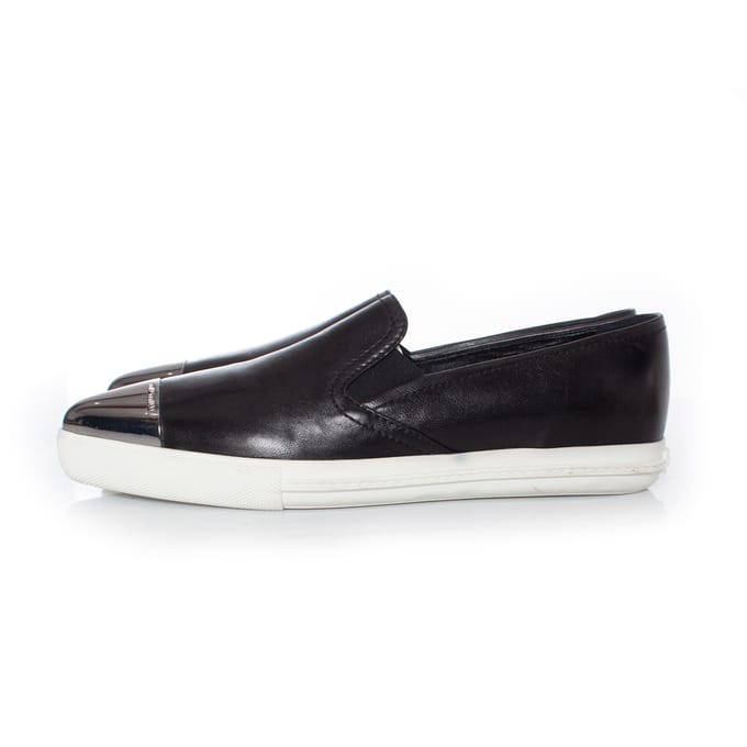 Miu Miu instapsneakers van zwart leer