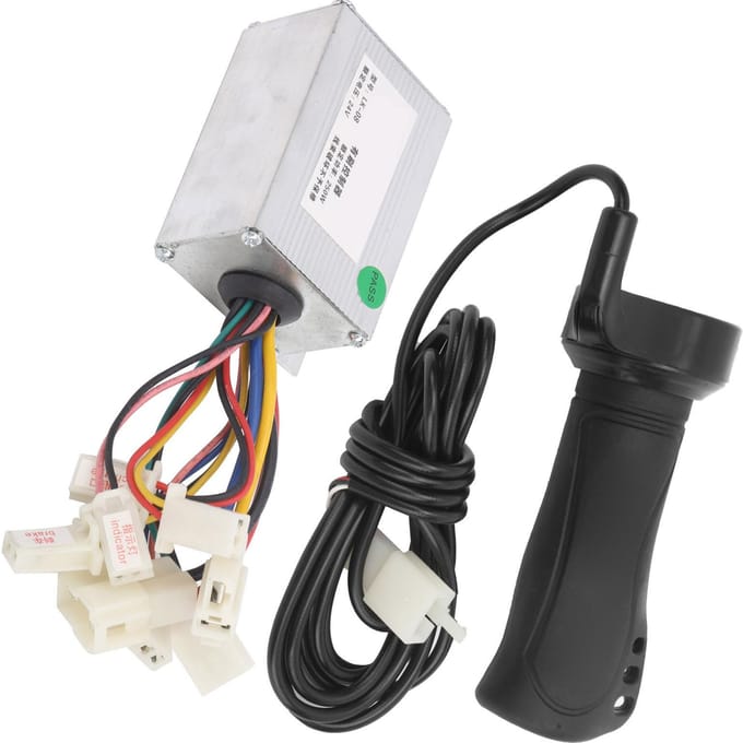 Elektrische Scooter Controller Set 24V 250W Geborstelde Controller en EBike Handvatten white