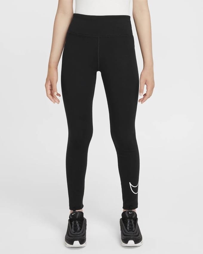 Nike sportswear classic legging in de kleur zwart.