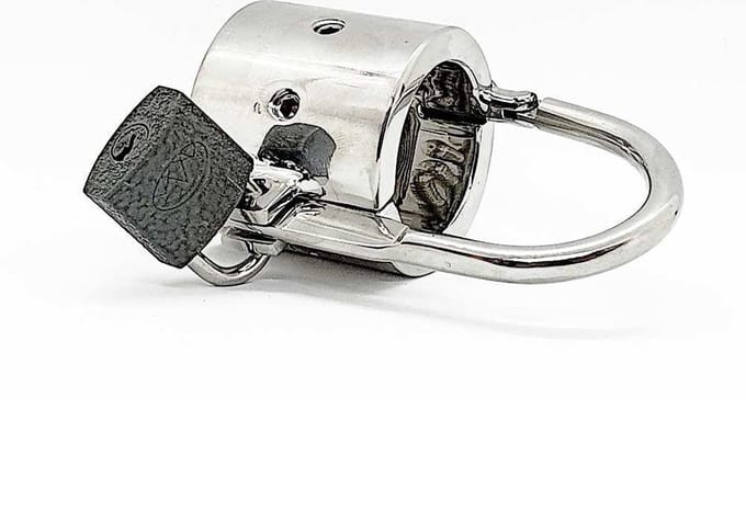 Black Label - Spiked Ball Crusher With Scrotum Separator