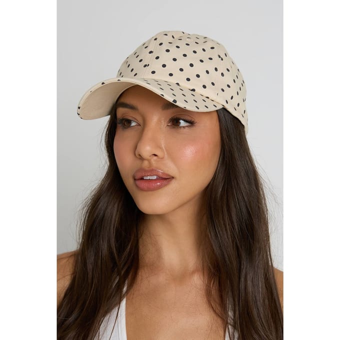 boohoo Dames Pet Met Stippenprint | Creme