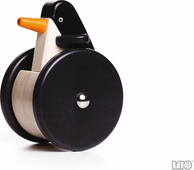 Houten wiebel pinguïn