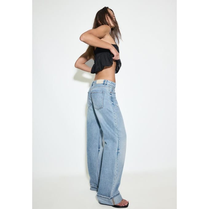 Stradivarius D92 straight wide jeans met scheuren  LICHTBLAUWE DENIM WASSING 40