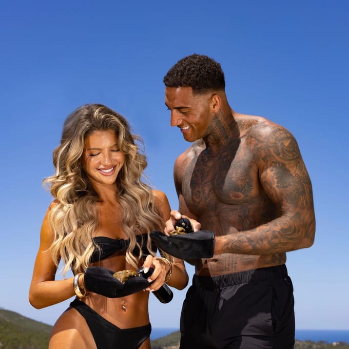Rose & Caramel Unity Unisex Light Medium Tanning Foam 200ml