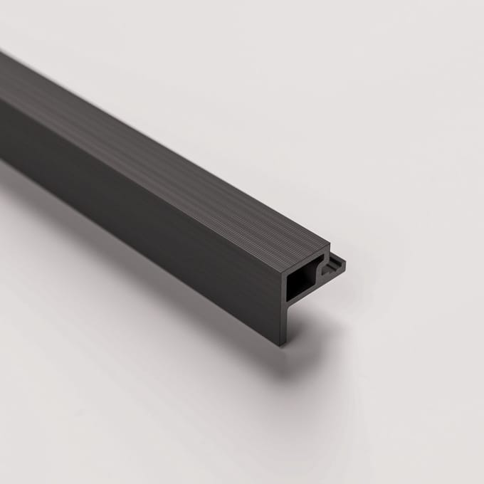 Barnwoodweb WPC Startprofiel Lichtgrijs – 270 × 2,6 × 4,9 cm - Startprofiel voor WPC Buitenpanelen Lichtgrijs
