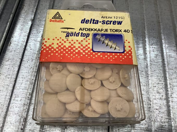 D-Screw Gold-Top afdekkap spaanplaatschroef torx beige tx-20. deltafix. 40 st.