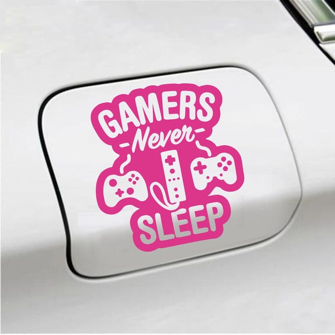 Bumpersticker - Gamers Never Sleep - 12,4 X 11,4 - Roze