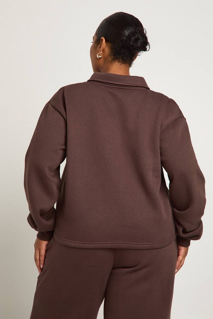 boohoo Dames Plus Sweatshirt met button-down kraag | Chocoladebruin | Maat: 44
