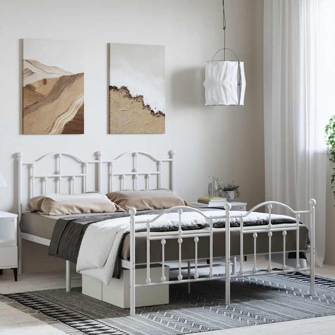 vidaXL - Bedframe - met - hoofd- - en - voeteneinde - metaal - wit - 135x190 - cm