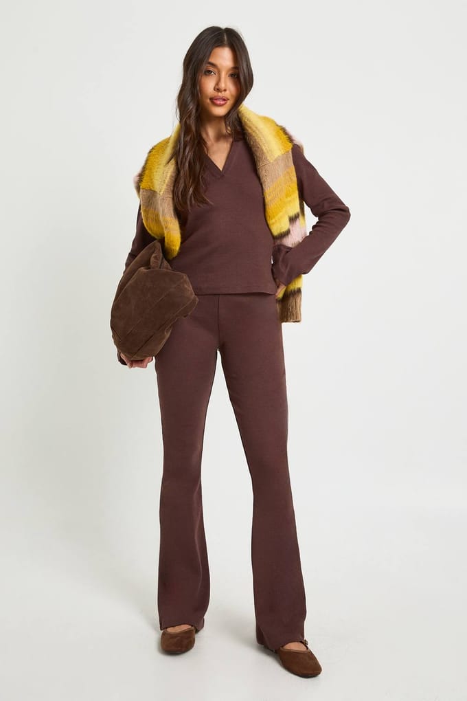 boohoo Dames Geribbelde Flare Legging | Chocolate | Maat: 16