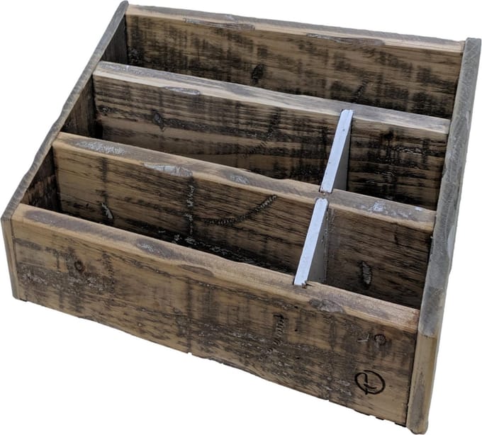 Robuuste brievenhouder van hout – brievenbak Old Dutch 35 cm | Inspiring Minds