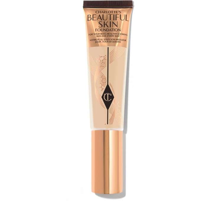 Charlotte Tilbury - Beautiful Skin Foundation 2 Warm – Hydraterende - Foundation – 30 ml