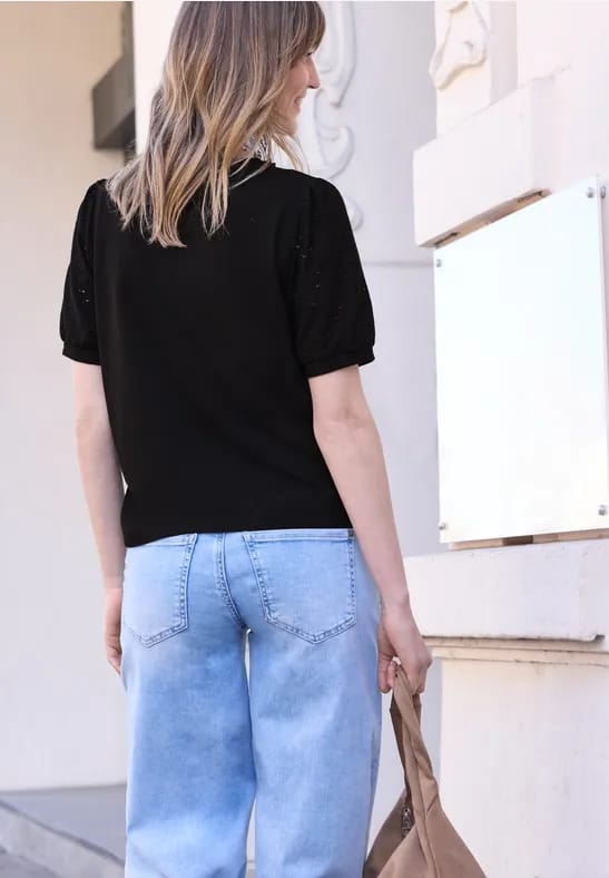 Shirt met ronde hals en kanten mouwen