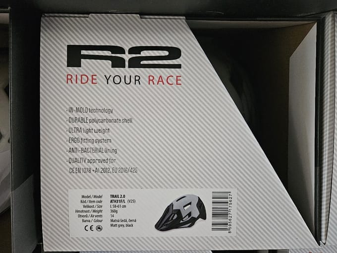 R2 fietshelm Trail 2.0 - full-wrap in-mold technologie - Grijs