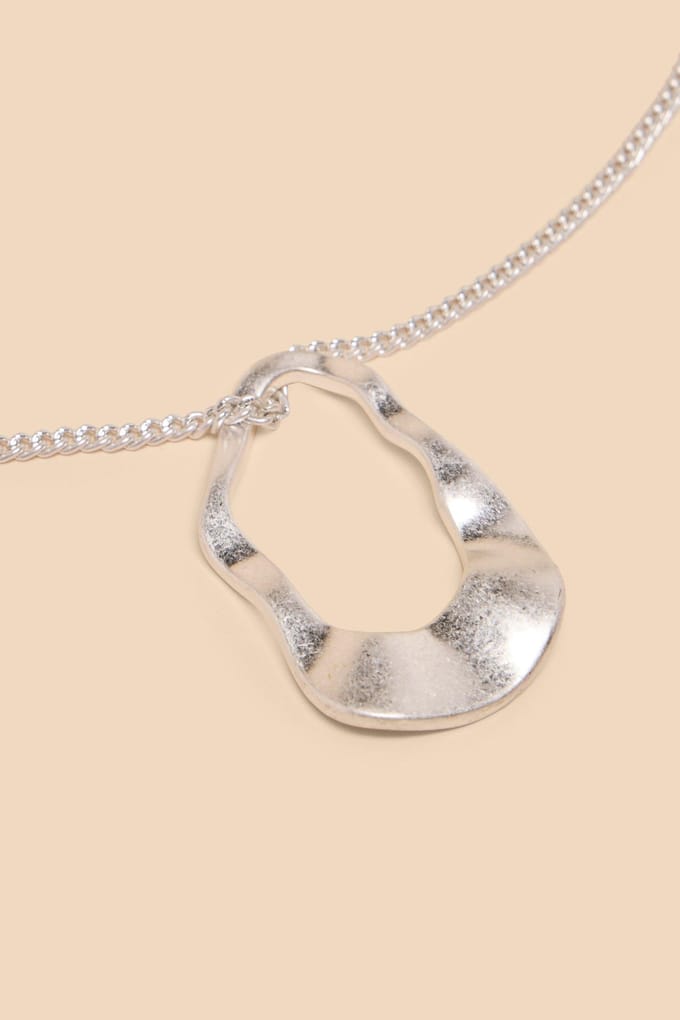 White Stuff Amy Abstract Long Necklace Silver Tone Metallic Größe: OS | Halsketten Outlet | Damen | Grau