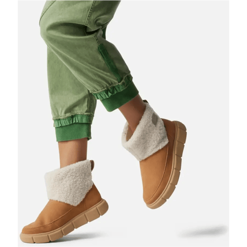 Sorel Explorer™ III Slip-On Cozy Waterproof Boots Dames (Maat - 8,5, Kleur - -Tawny Buff, Sea)