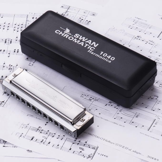 Swan Chromatische Mondharmonica 10 Gaten 40 Tonen Toon C Zilver met Exquise Doos black