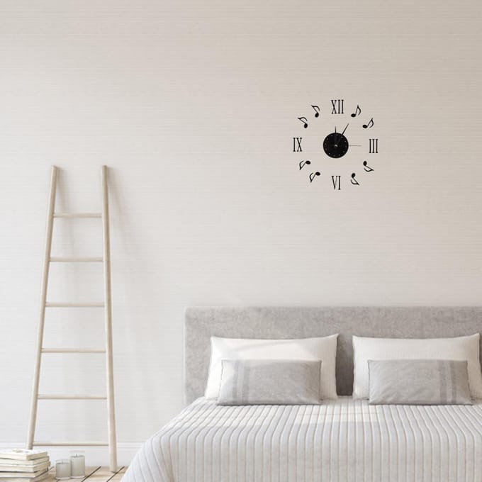 Muzikale Noot Wandklok met Vinyl CD Wijzerplaat en 3D Romeinse Cijfers voor Huisdecoratie black