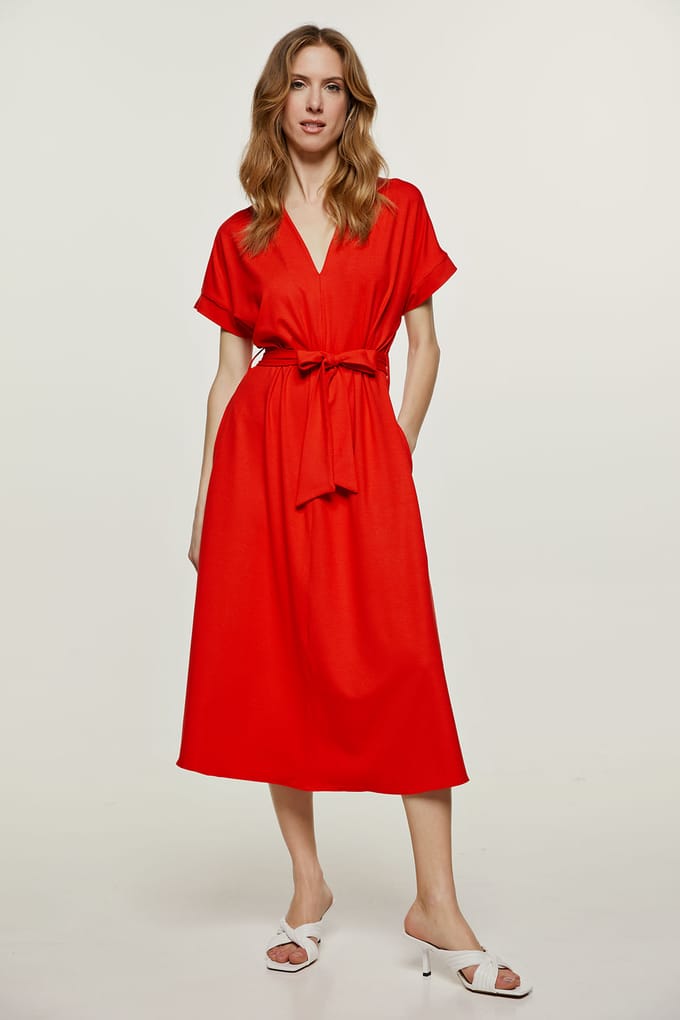 Rode jersey midi-jurk met riem