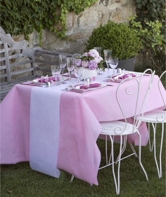 Santex Tafelkleed op rol - babyshower/geboorte meisje - roze - non woven polyester - 120 cm x 10 m