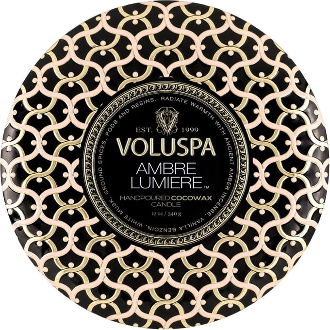 Voluspa Geurkaars Maison Noir Ambre Lumiere 3 Wick Tin Candle 340gr