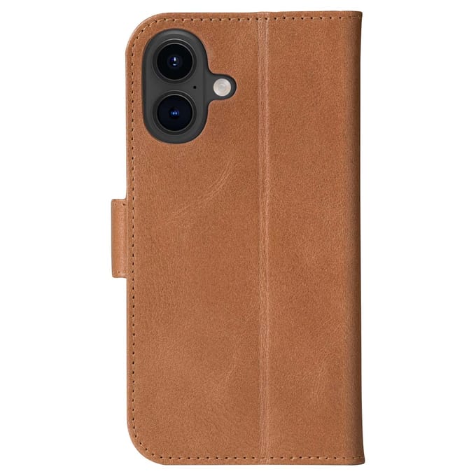 Dbramante1928 - Copenhagen geschikt voor iPhone 16 Hoesje - bruin