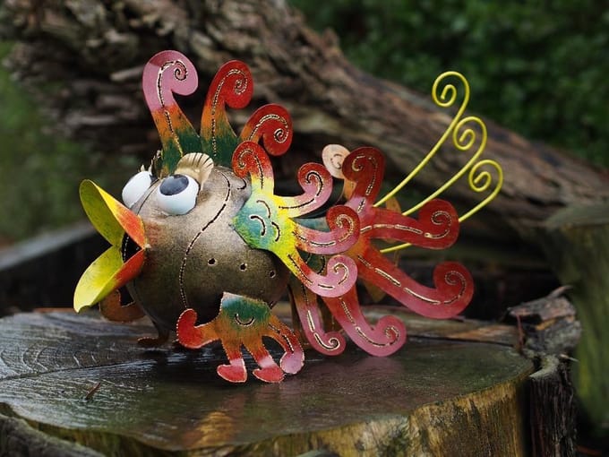 Tuinbeeld - Kleurrijke vis - 29 cm hoog