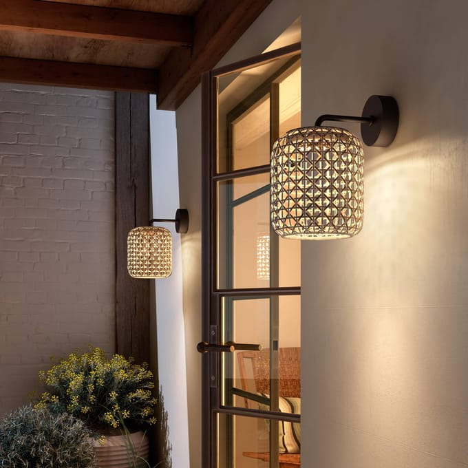 Bover Nans A LED buitenwandlamp, bruin, Ø 21,6cm