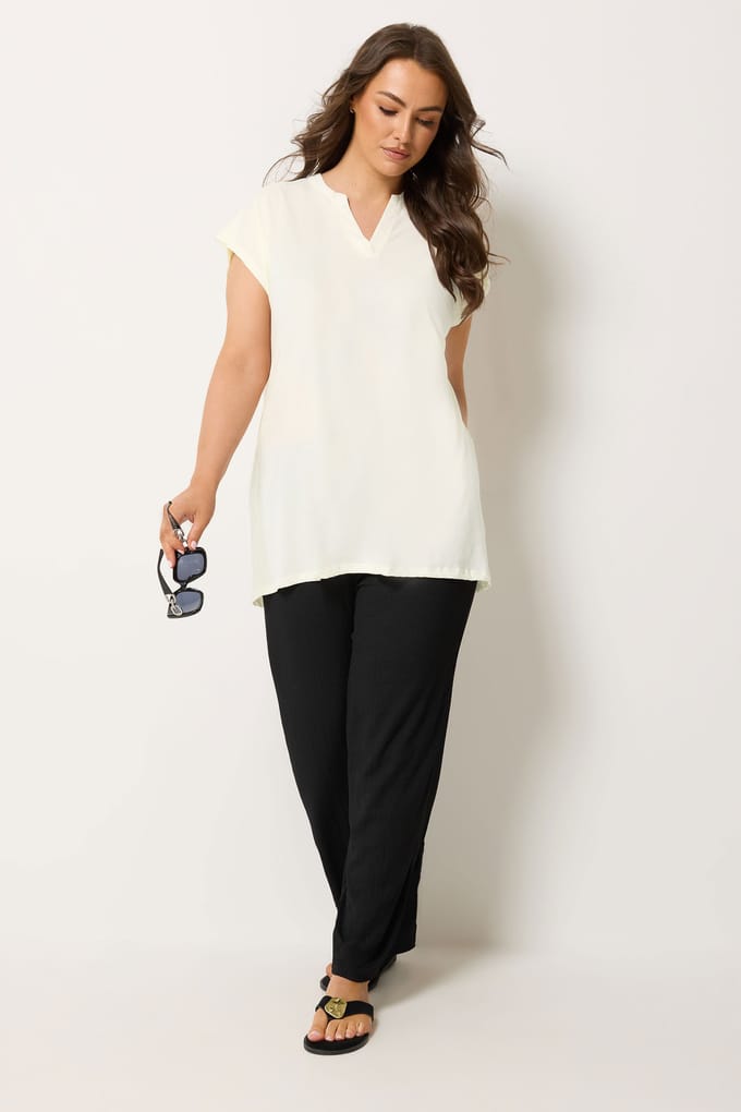 Yours Ivoorwitte Tshirt Met Inkeping In De Hals Size 40