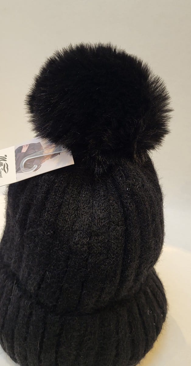 zaZa'z - Muts - Dames - Pompon - Fluffy - Zwart - Beanie - Gevoerd