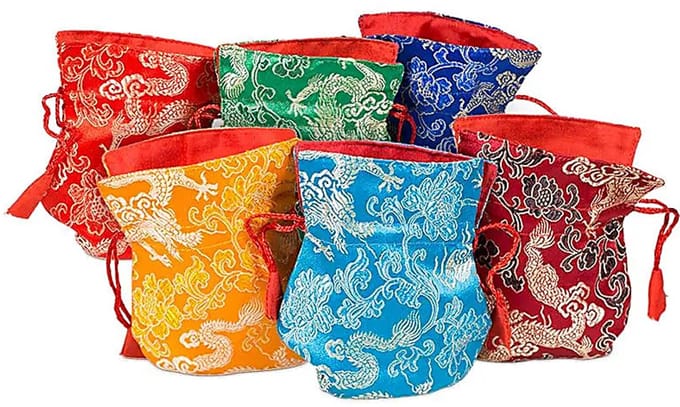 Brokaattasje Assorti