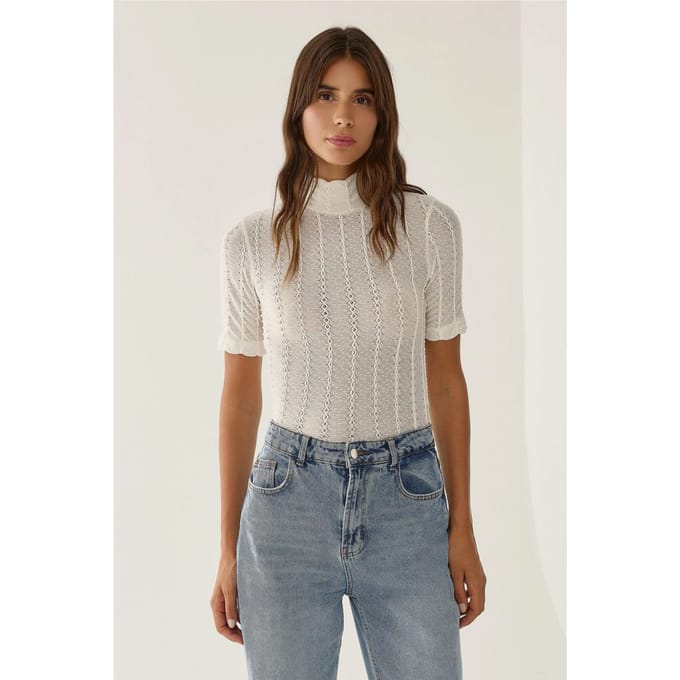 Cable Knit Halve Turtleneck Blouse