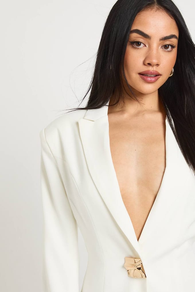 boohoo Dames Blazerjurk Met Grote Gouden Knopen | Ivoor | Maat: 40