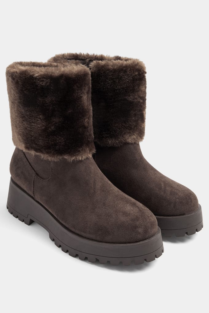 Yours Chocoladebruine Chelseaboots Met Sleehak Van Imitatiesuède In Brede Epasvormsize 42E