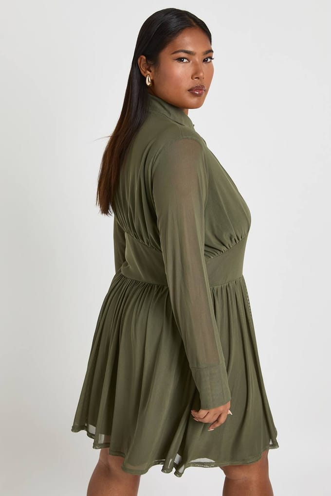 boohoo Dames Plus Mesh Skater Jurk met Kraag | Khaki | Maat: 24
