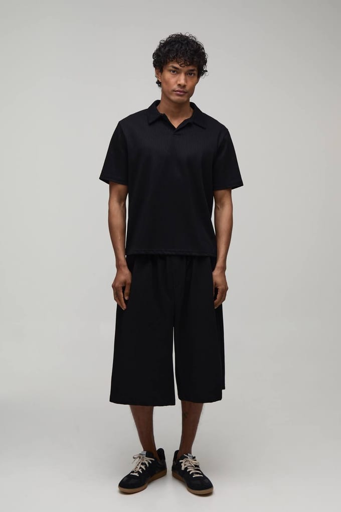 Ruimvallende Geplooide Reverskraag Polo & Bermuda Short Set | Black | Size Medium