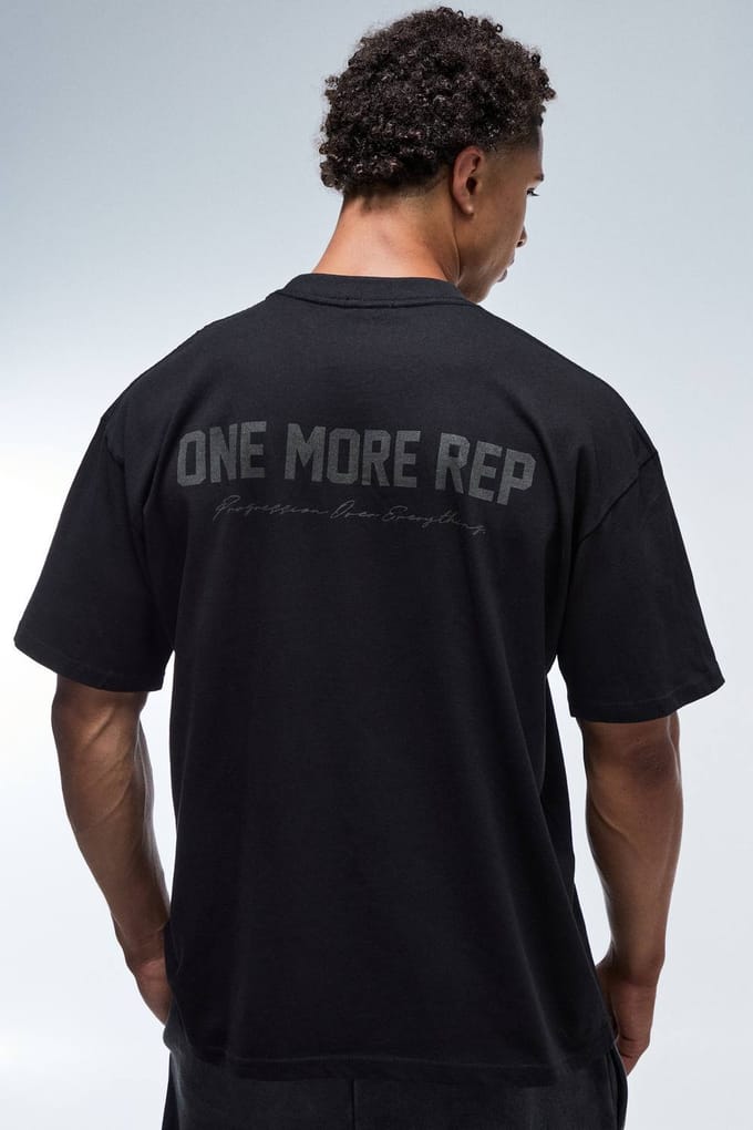 One More Rep Oversized T-shirt Met Verlengde Hals | Black | Size XL