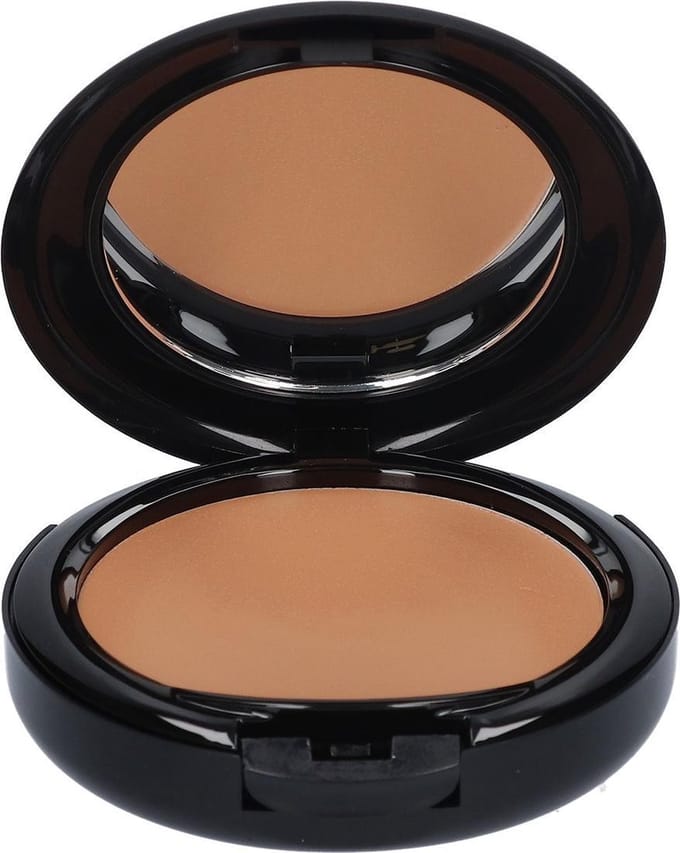 Make-up Studio Light Velvet Foundation - WB4 Warm Beige