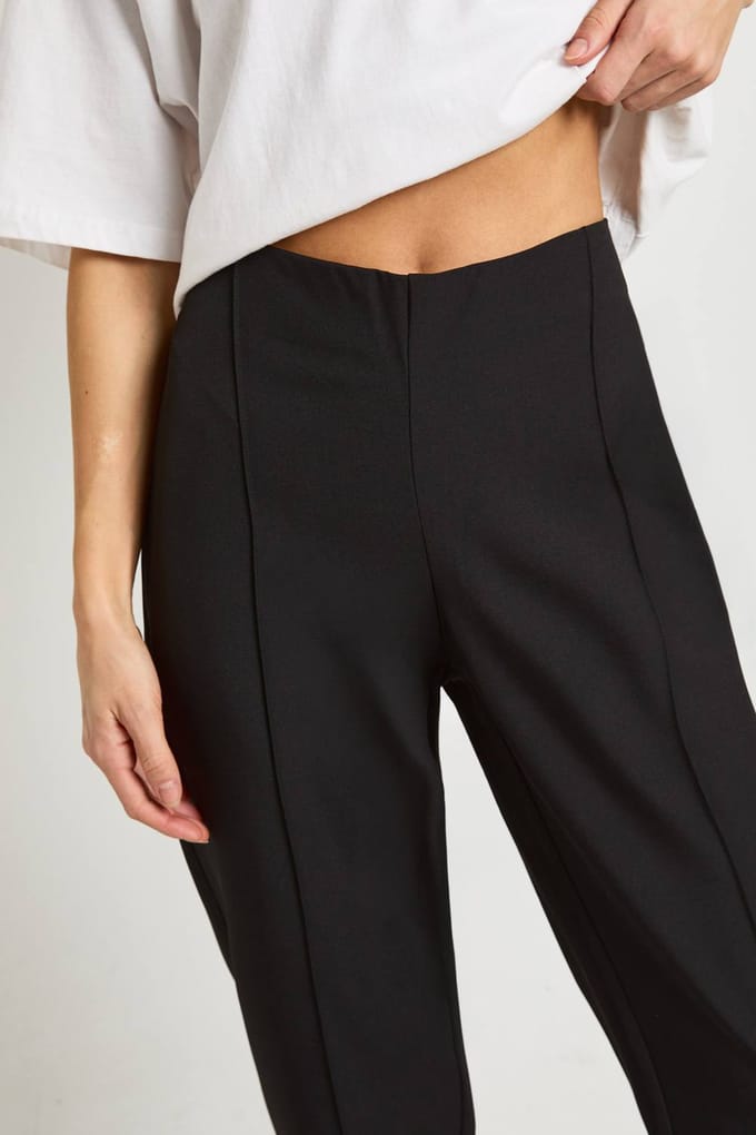 Dames Tall Boohoo Basics Getailleerde Toelopende Broek | Zwart | Maat: 34