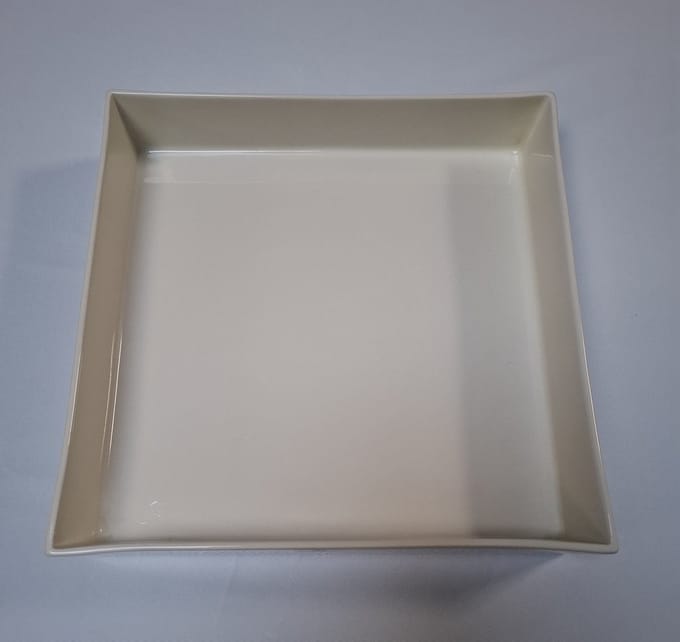 Royal Boch MULTI 4 square dish S/I