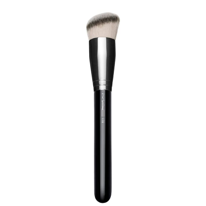 Synthetic Rounded Slant Brush 170 - Štětec Na Make-up