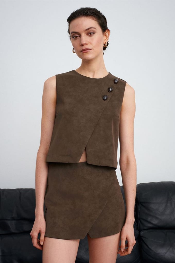 Korte Nepleer Knopen Gilet